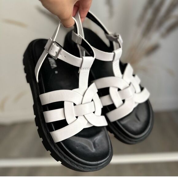 ZARA FLAT LEATHER CAGE SANDALS WITH TRACK SOLE - Picture 1 of 4